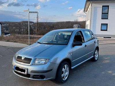 Gebraucht Skoda Fabia Ambiente 55 PS (40 kW) 2005 Grau Kleinwagen