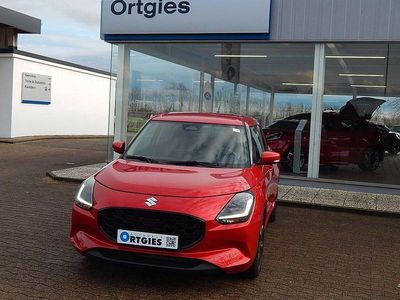 Gebraucht Suzuki Swift Club 83 PS (61 kW) 2025 Rot Limousine