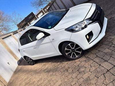 Gebraucht Mitsubishi Space Star Select+ 71 PS (52 kW) 2023 Schwarz Kleinwagen