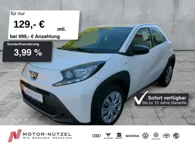 Neu Toyota Aygo X Business Edition 72 PS (52 kW) 2025 Weiß SUV