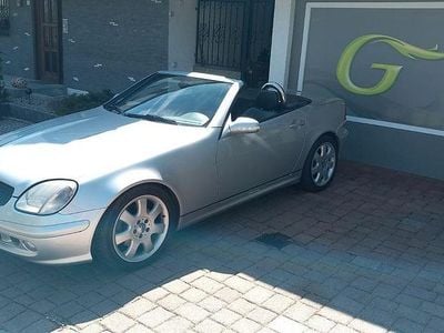 Gebraucht Mercedes SLK320 218 PS (160 kW) 2002 Silber Cabrio