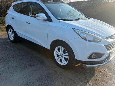 Gebraucht Hyundai ix35 163 PS (119 kW) 2011 Weiß SUV