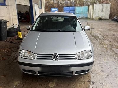 Gebraucht VW Golf IV 102 PS (75 kW) 2000 Silber Kleinwagen