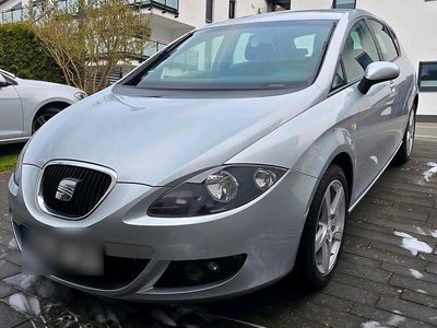 Usata Seat Leon 102 CV (75 kW) 2006 Argento Utilitaria
