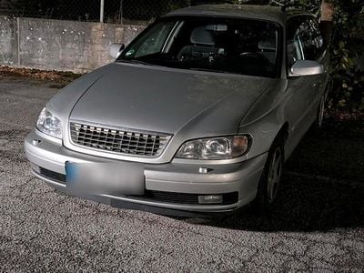 Second-hand Opel Omega 144 CP (105 kW) 1999 Argintiu Break
