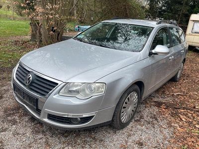 Gebraucht VW Passat 120 PS (88 kW) 2009 Grau Kombi