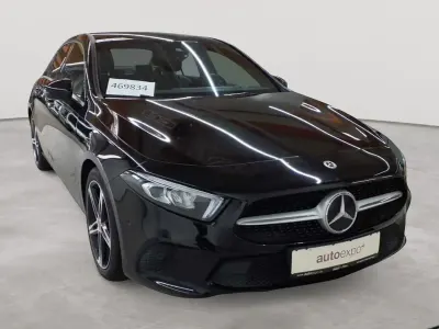 Gebraucht Mercedes A200 Style 163 PS (119 kW) 2022 Nachtschwarz Limousine