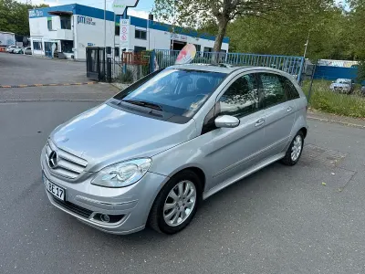 Gebraucht Mercedes B200 136 PS (100 kW) 2006 Silber Van / Kleinbus