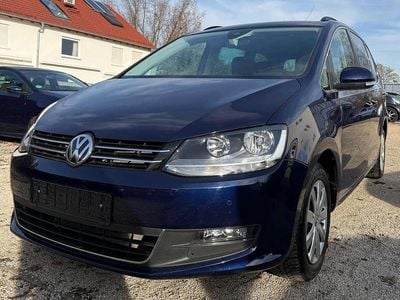 Gebraucht VW Sharan Comfortline 150 PS (110 kW) 2019 Atlantik blue metallic Van / Kleinbus