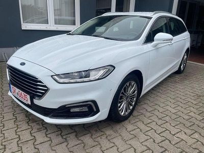 Weiß Gebraucht 2020 Ford Mondeo Titanium Kombi | 23.999 €