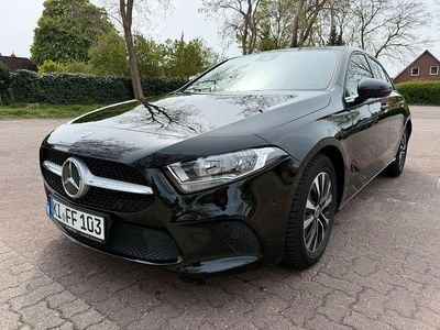 Begagnad Mercedes A180 116 HK (85 kW) 2022 Svart Sedan