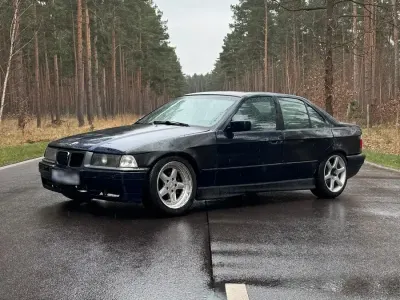 Gebraucht BMW 323 170 PS (125 kW) 1995 Limousine