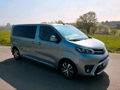 Gebraucht Toyota Proace Verso Executive 150 PS (110 kW) 2020 Silber Kombi