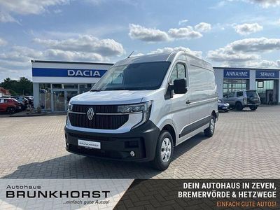Centaurigrau Neu 2025 Renault Master Van / Kleinbus | 41.531 € (Etwas zu teuer)
