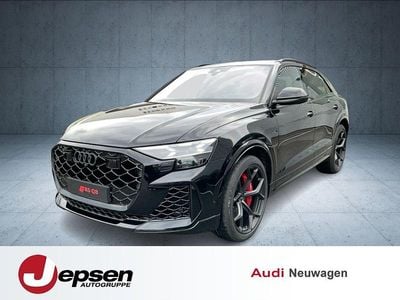 Schwarz Neu 2025 Audi RS Q8 Performance SUV | 168.330 € (Fairer Preis)