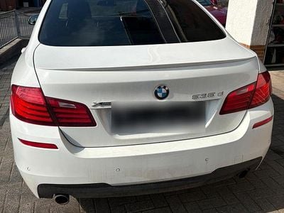Gebraucht BMW 535 M Sport 313 PS (230 kW) 2014 Weiß Limousine