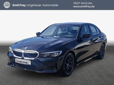 Gebraucht BMW 318 Advantage 150 PS (110 kW) 2022 Schwarz uni Limousine