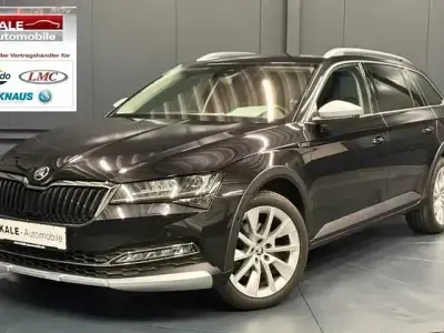 Gebraucht Skoda Superb Scout 4x4 200 PS (147 kW) 2022 Blackmagic perleffekt Kombi