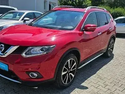 Gebraucht Nissan X-Trail 360º 131 PS (96 kW) 2015 Rot SUV