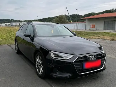 Gebraucht Audi A4 150 PS (110 kW) 2022 Schwarz Kombi