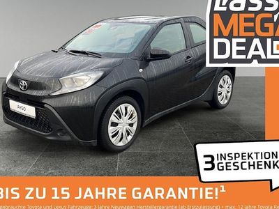 Mysticschwarz mica metallic Gebraucht 2022 Toyota Aygo X X-play SUV | 13.980 € (Teuer)