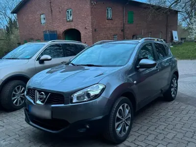 Gebraucht Nissan Qashqai 110 PS (80 kW) 2011 Grau SUV