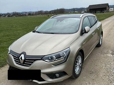 Gebraucht Renault Mégane GrandTour Bose Edition 159 PS (116 kW) 2019 Gold Kombi
