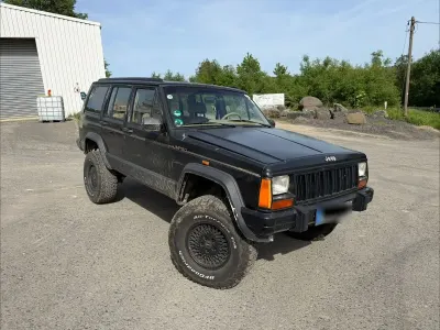 Gebraucht Jeep Cherokee Limited 185 PS (136 kW) 1991 Schwarz SUV