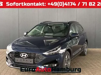 Neu Hyundai i30 Comfort 97 PS (71 kW) 2025 Sailing blue Kombi