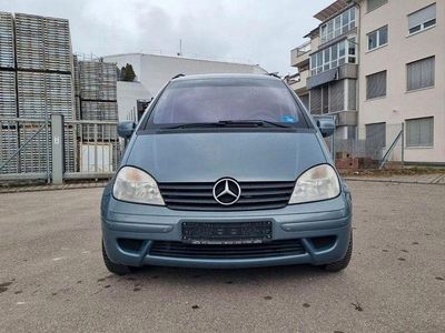 Usata Mercedes Vaneo 125 CV (91 kW) 2005 Grigio Monovolume
