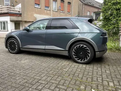 Gebraucht Hyundai Ioniq 160 kW (218 PS) 2021 Grün Kleinwagen