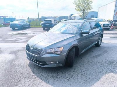 Używany Skoda Superb 150 KM (110 kW) 2017 Szary Kombi