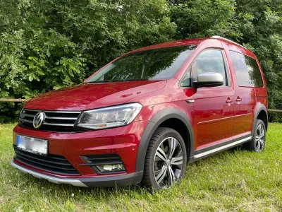 Gebraucht VW Caddy S 150 PS (110 kW) 2016 Rot Van / Kleinbus