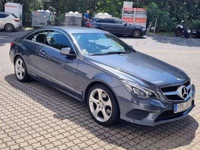 Mercedes E200