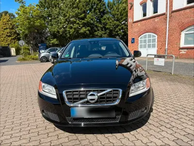 Gebraucht Volvo V70 136 PS (100 kW) 2013 Schwarz Kombi