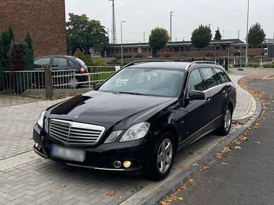 Mercedes E200