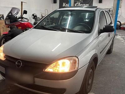Usata Opel Corsa 75 CV (55 kW) 2002 Argento Utilitaria