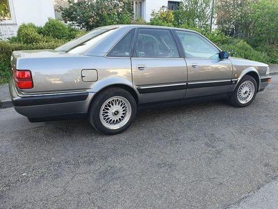 Usado Audi V8 280 HP (205 kW) 1993 Cinzento Sedan