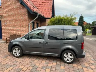 Gebraucht VW Caddy 125 PS (91 kW) 2016 Indiumgrau metallic Van / Kleinbus