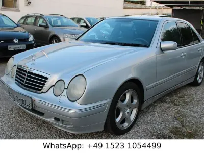 Gebraucht Mercedes E220 Avantgarde 143 PS (105 kW) 2001 Silber Limousine