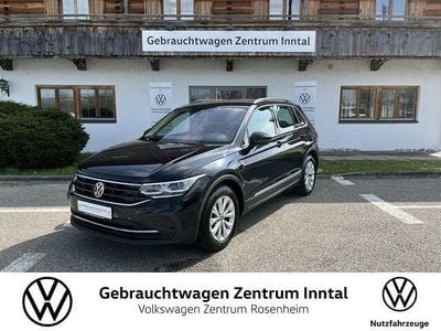 Gebraucht VW Tiguan Life 150 PS (110 kW) 2021 Deep black perleffekt SUV