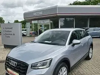 Gebraucht Audi Q2 Advanced 150 PS (110 kW) 2021 Floret silver metallic SUV