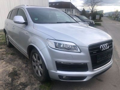 gebraucht Audi Q7 3.0 TDI quattro*AHK*PANORAMA*KLIMA*NAVI*