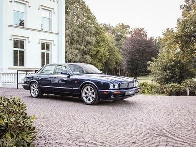 Jaguar XJR
