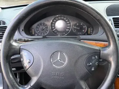 Usado Mercedes E220
