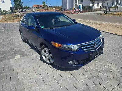 Gebraucht Honda Accord Executive 201 PS (147 kW) 2010 Cobalt blue p. Limousine