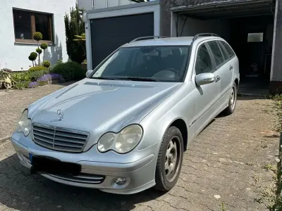 Gebraucht Mercedes C180 Avantgarde 144 PS (105 kW) 2005 Silber Kombi