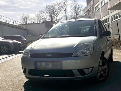 gebraucht Ford Fiesta 1.4