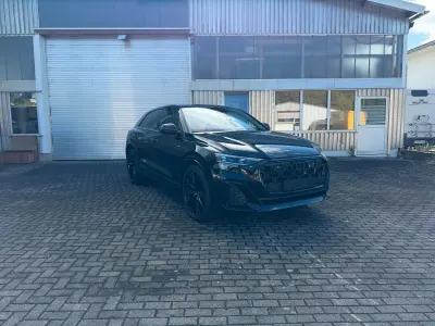 Neu Audi Q8 S-Line 286 PS (210 kW) 2026 Schwarz SUV