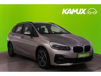 Gebraucht BMW 220 Active Tourer Sport Line 178 PS (130 kW) 2021 Silber Van / Kleinbus